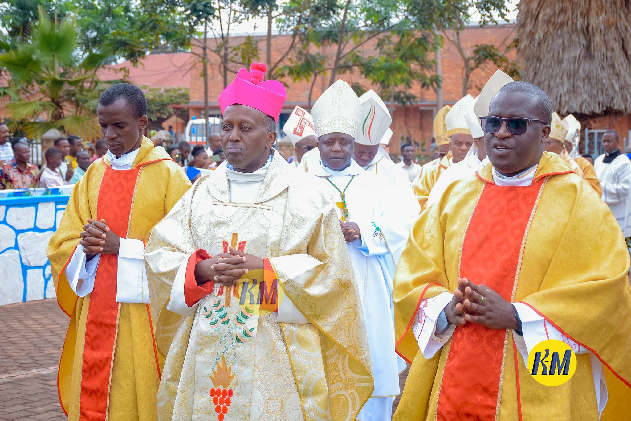 Myr Jean Bosco Ntagungira yahawe inkoni y’ubushumba yo kuyobora Diyoseze ya Butare