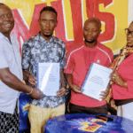 Opposite Pub ya Coach Philbert yasinyanye amasezerano y’ubufatanye n’itsinda ry’abahanzi bo muri Gicumbi